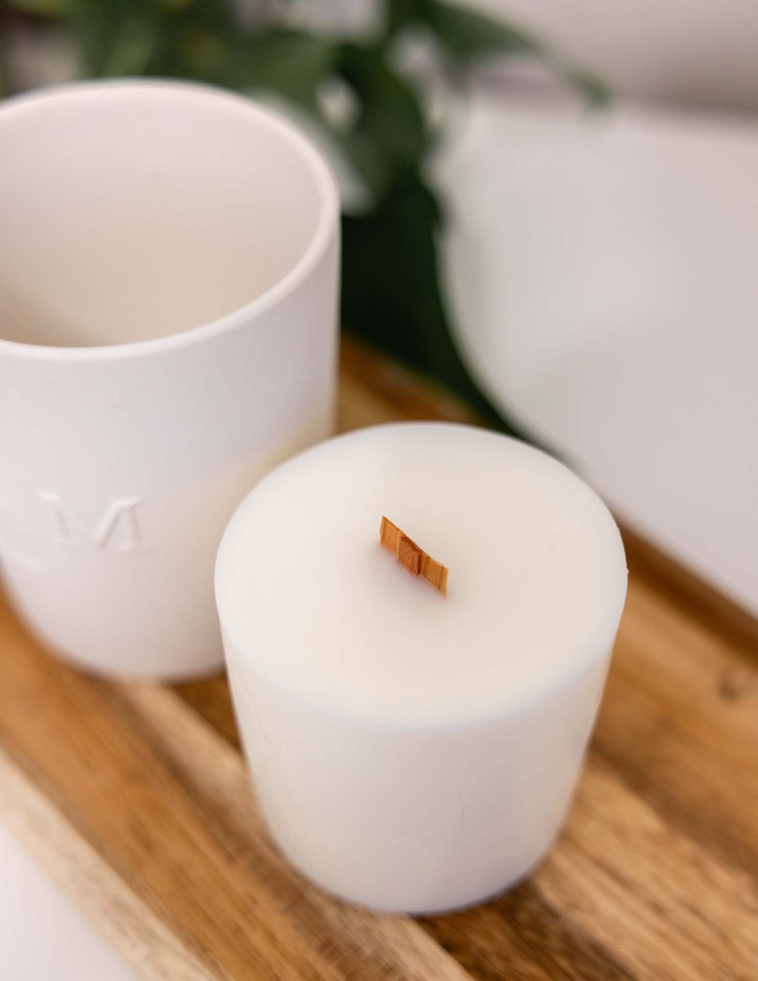 TOFINO | Amber, Cedarwood, Jasmine